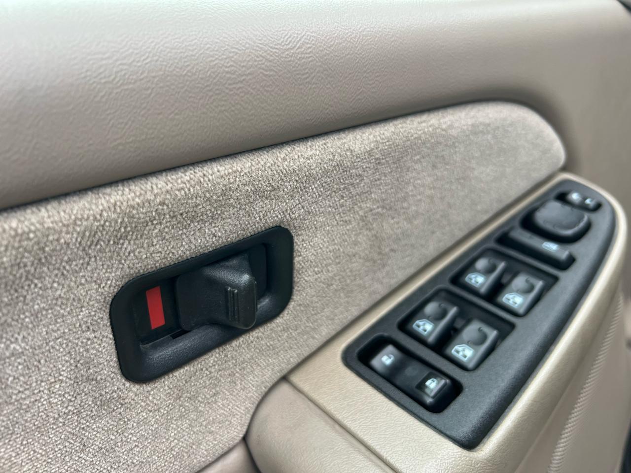 Chevrolet Silverado 1500HD HD LS Crew Cab 2WD 2003