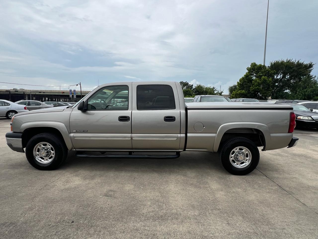 Chevrolet Silverado 1500HD HD LS Crew Cab 2WD 2003