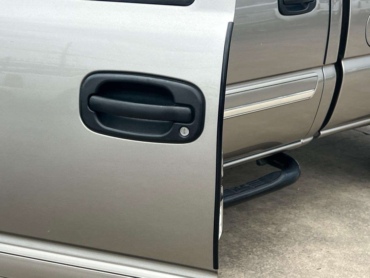 Chevrolet Silverado 1500HD HD LS Crew Cab 2WD 2003