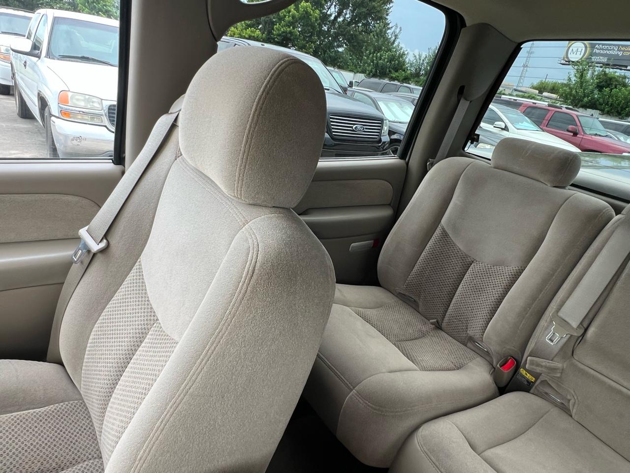 Chevrolet Silverado 1500HD HD LS Crew Cab 2WD 2003