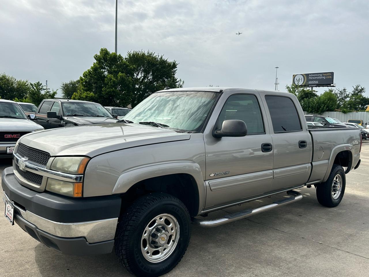 Chevrolet Silverado 2500HD LS Crew Cab Short Bed 2WD 2003