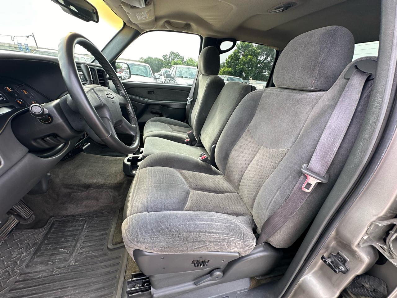 Chevrolet Silverado 2500HD LS Crew Cab Short Bed 2WD 2003