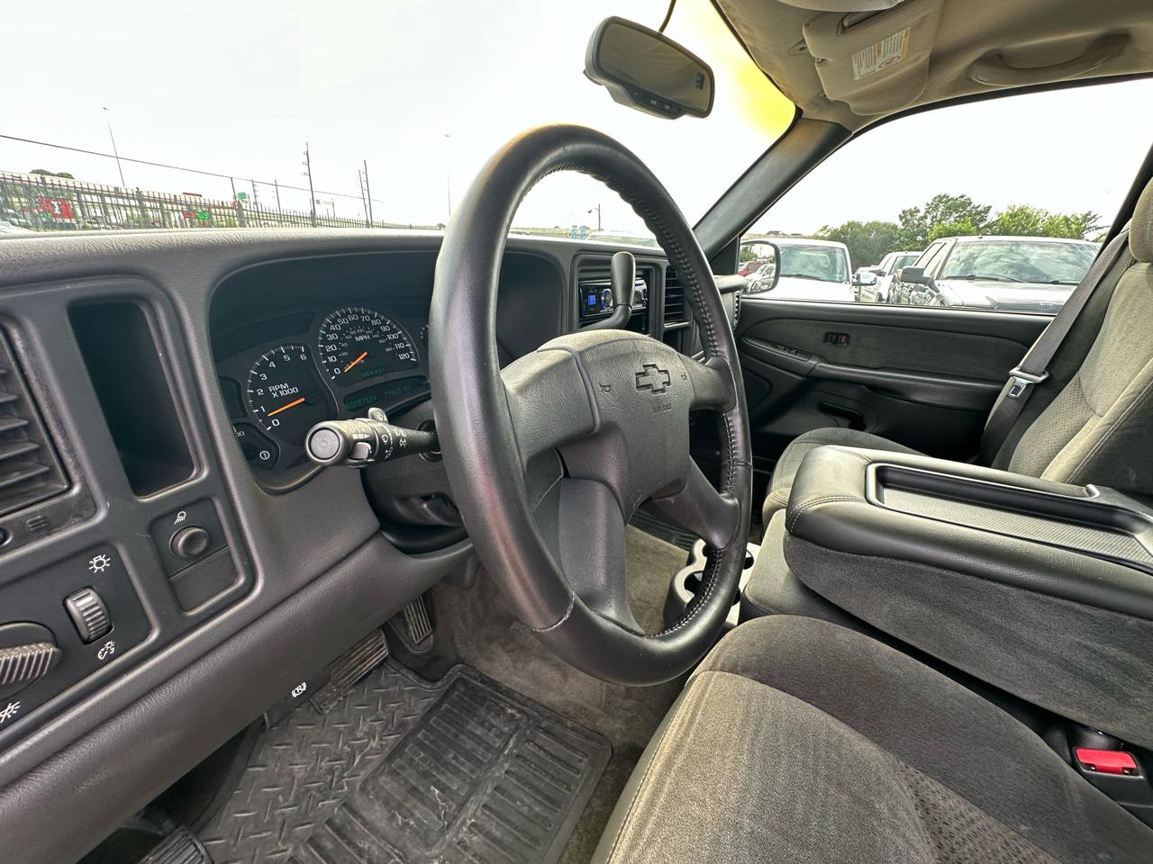 Chevrolet Silverado 2500HD LS Crew Cab Short Bed 2WD 2003