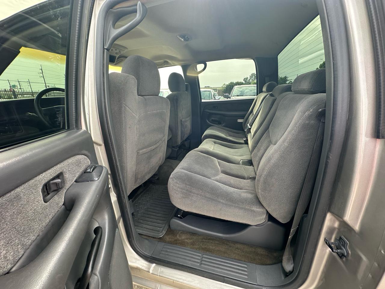 Chevrolet Silverado 2500HD LS Crew Cab Short Bed 2WD 2003