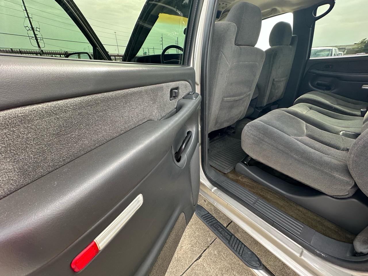 Chevrolet Silverado 2500HD LS Crew Cab Short Bed 2WD 2003