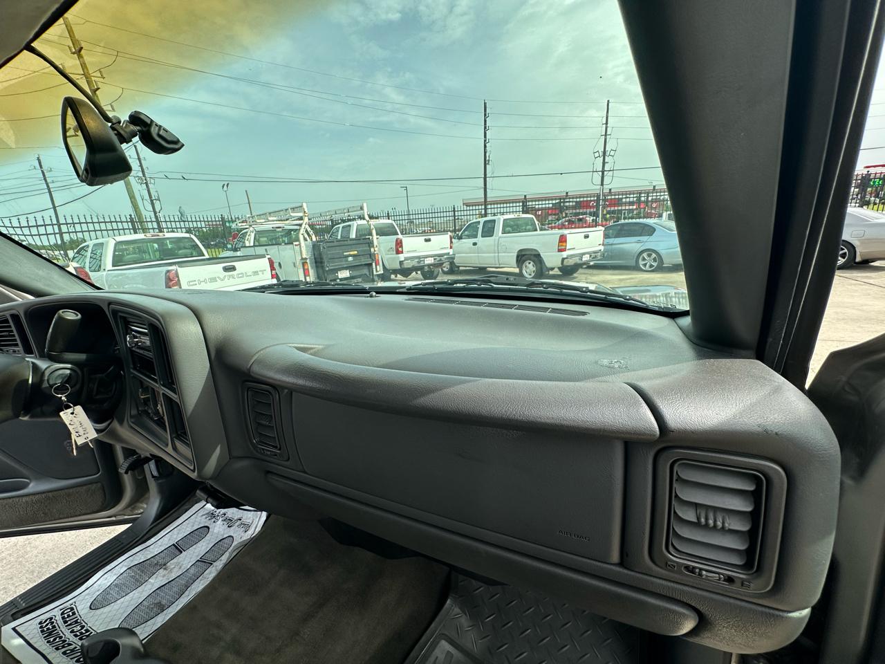 Chevrolet Silverado 2500HD LS Crew Cab Short Bed 2WD 2003