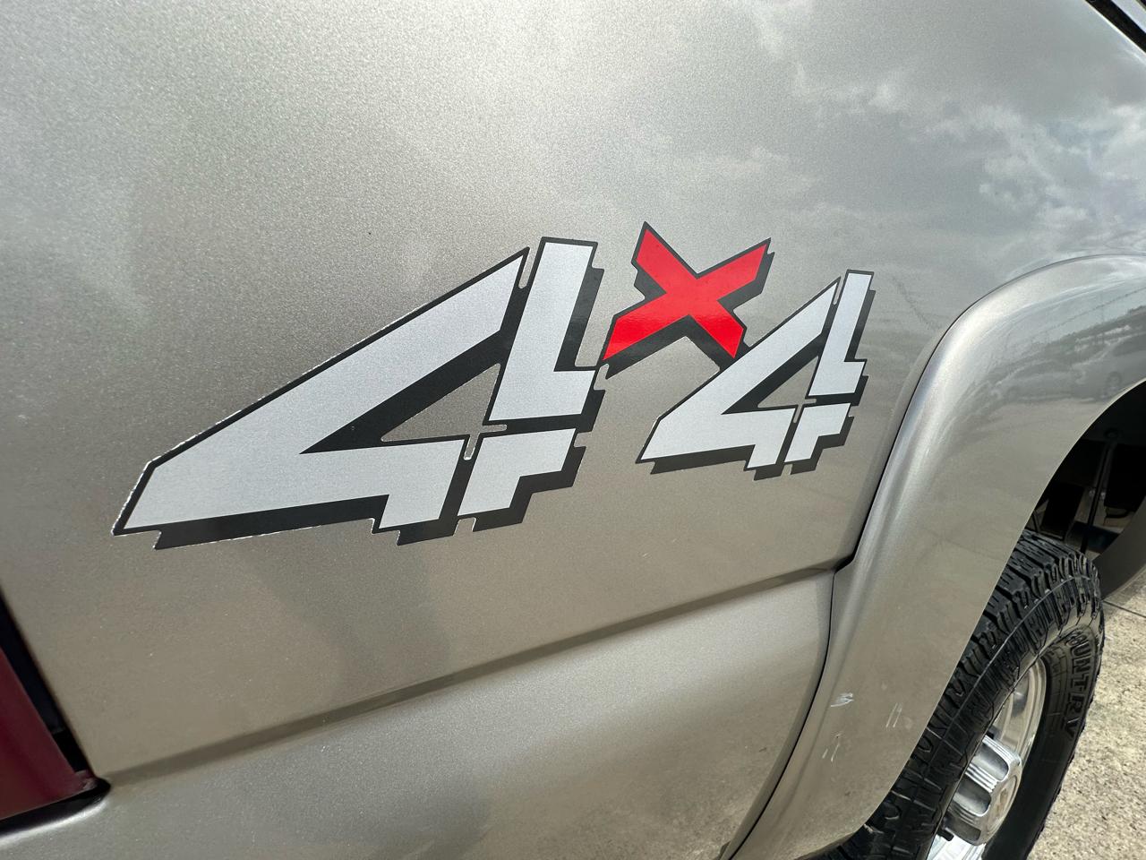 Chevrolet Silverado 2500HD LT Ext. Cab Long Bed 4WD 2002