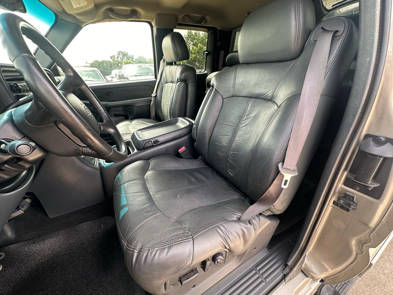 Chevrolet Silverado 2500HD LT Ext. Cab Long Bed 4WD 2002