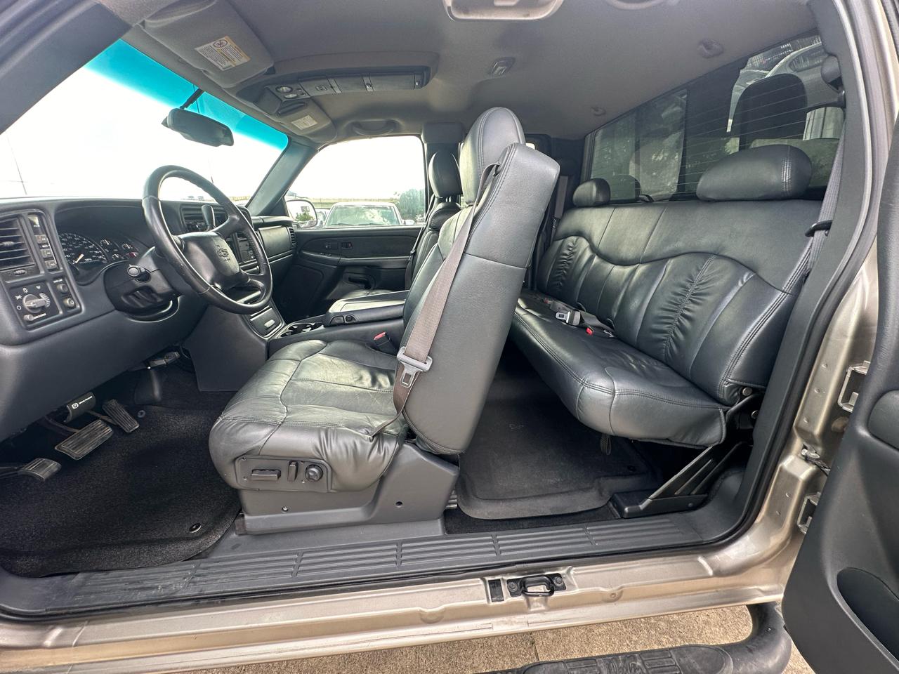 Chevrolet Silverado 2500HD LT Ext. Cab Long Bed 4WD 2002
