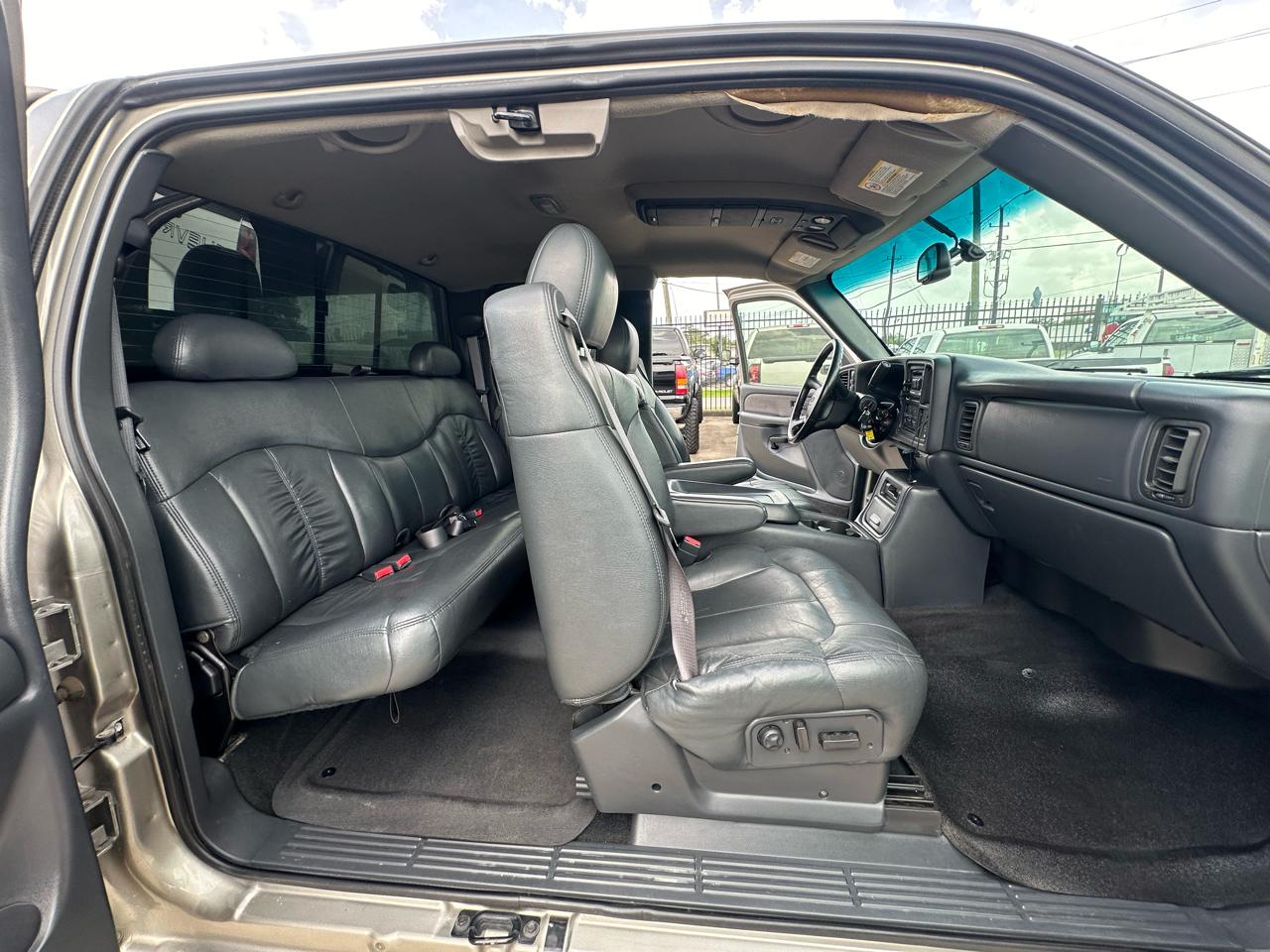 Chevrolet Silverado 2500HD LT Ext. Cab Long Bed 4WD 2002