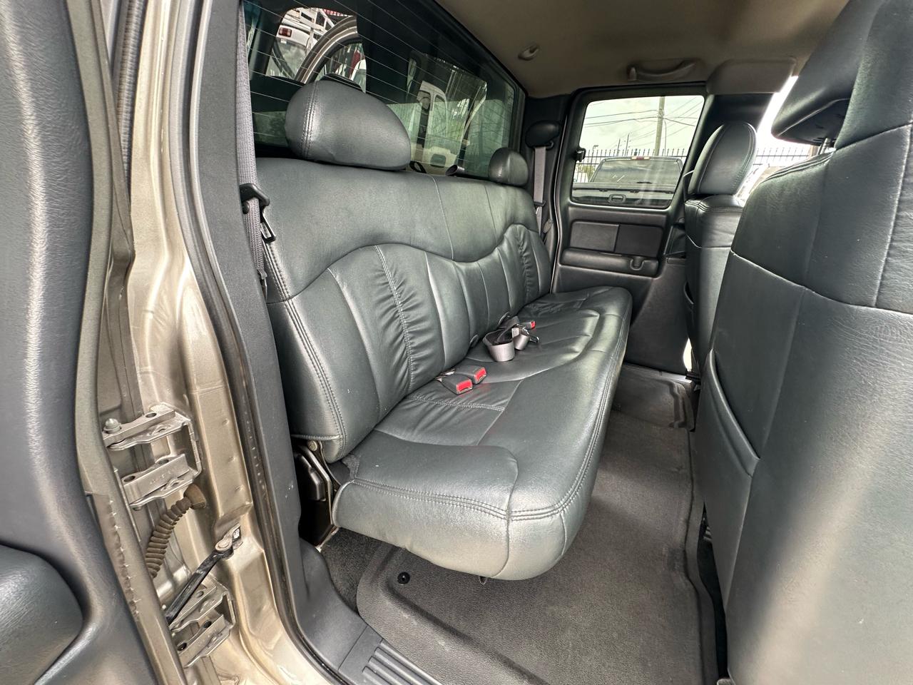 Chevrolet Silverado 2500HD LT Ext. Cab Long Bed 4WD 2002