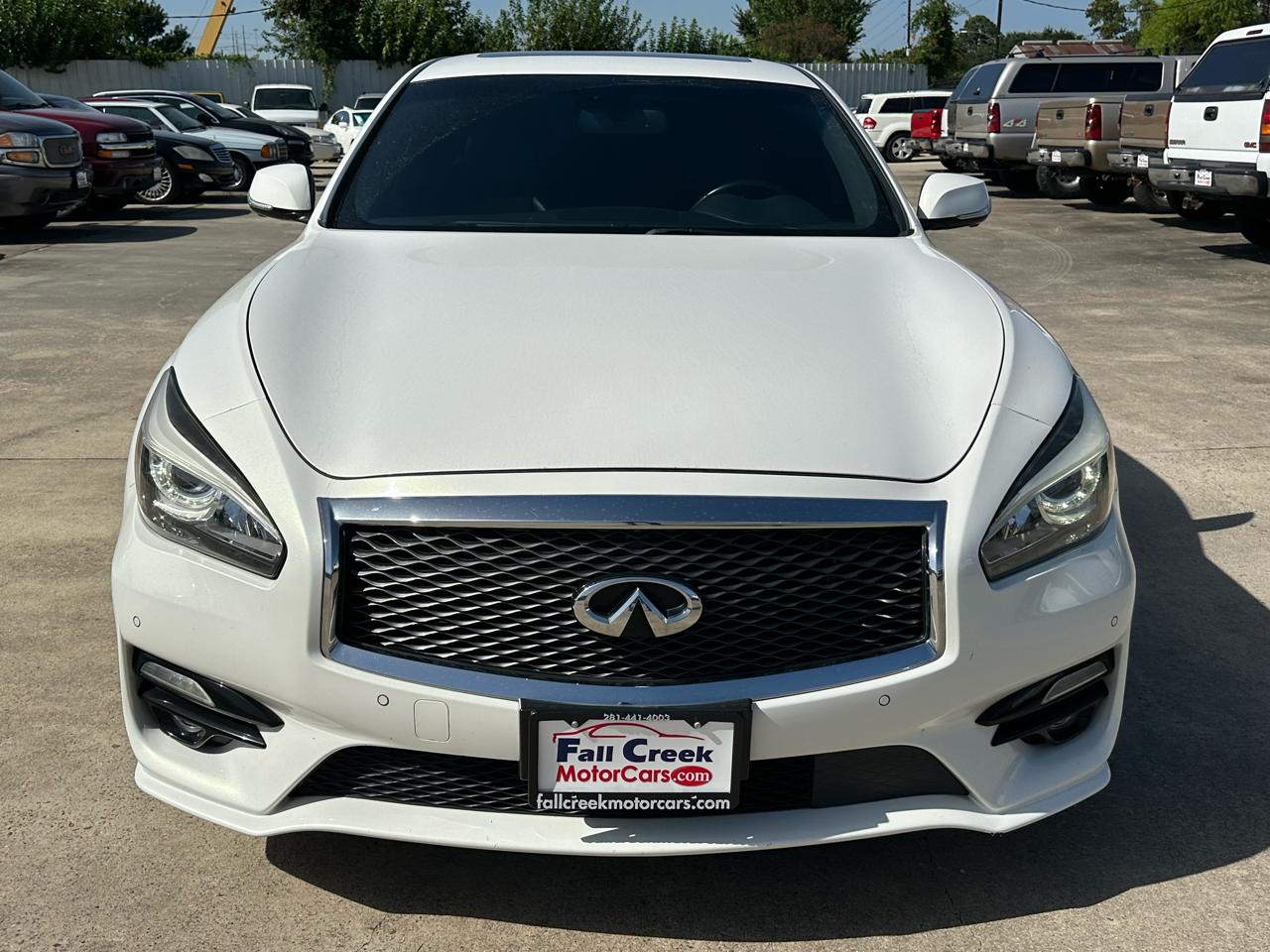 Infiniti Q70 56 2015