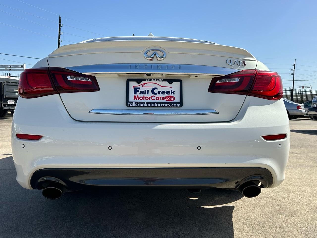 Infiniti Q70 56 2015