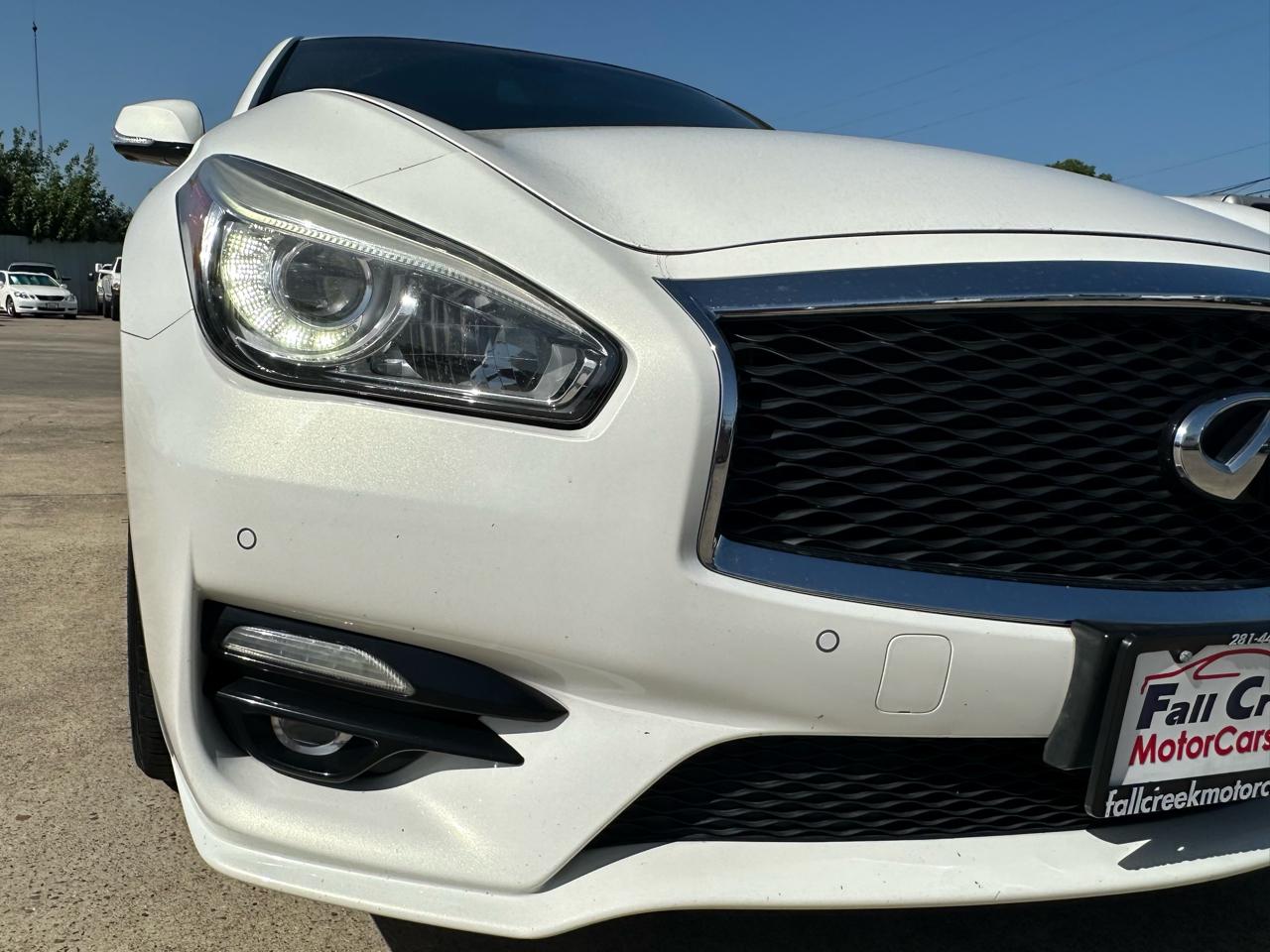 Infiniti Q70 56 2015