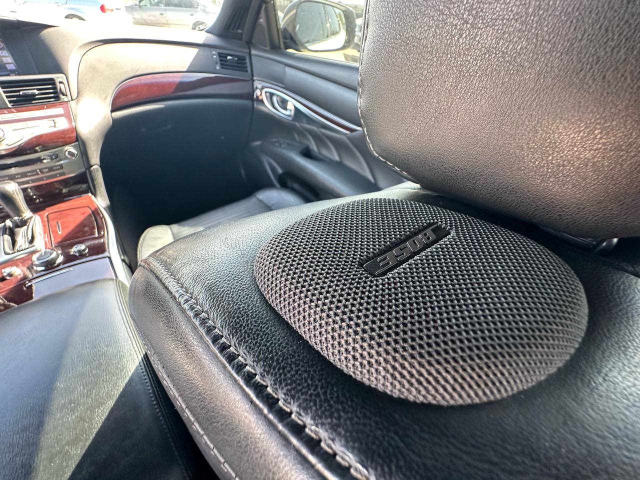 Infiniti Q70 56 2015