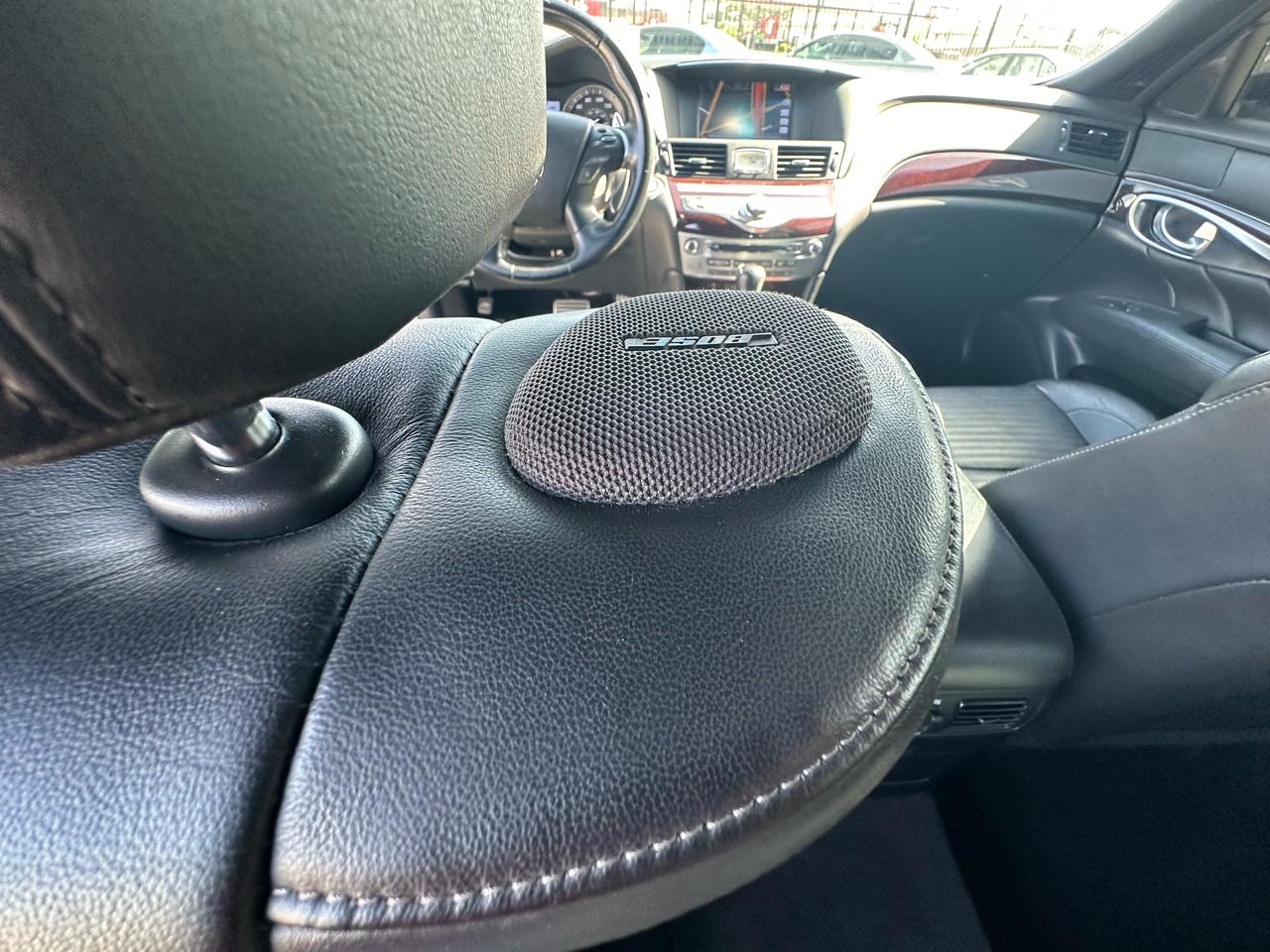 Infiniti Q70 56 2015
