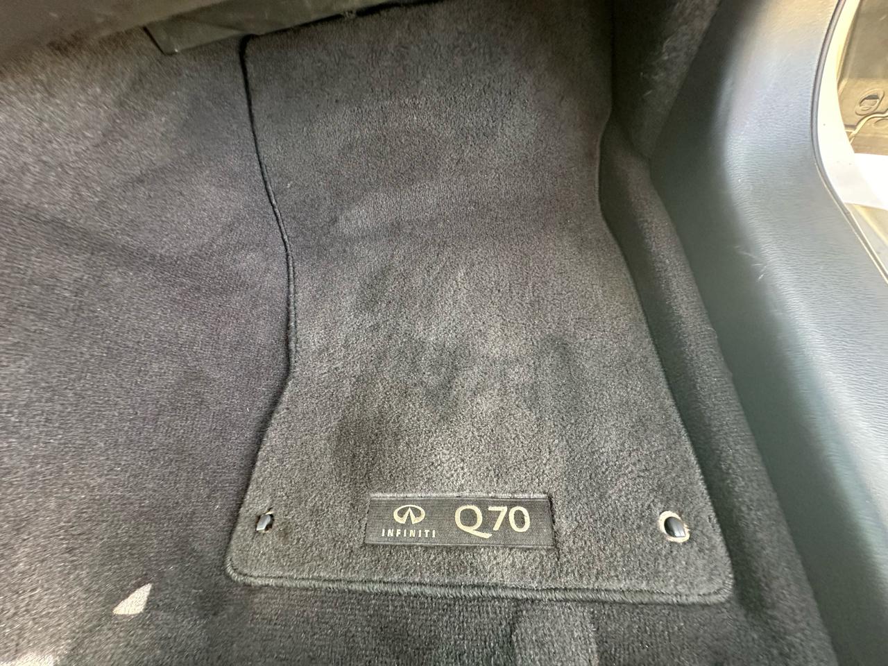 Infiniti Q70 56 2015