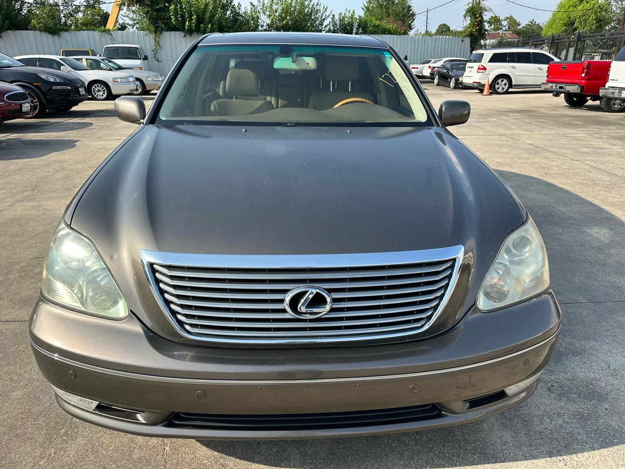Lexus LS 430 Sedan 2004
