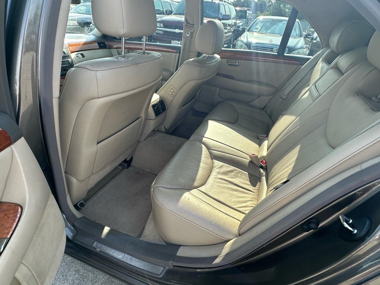 Lexus LS 430 Sedan 2004