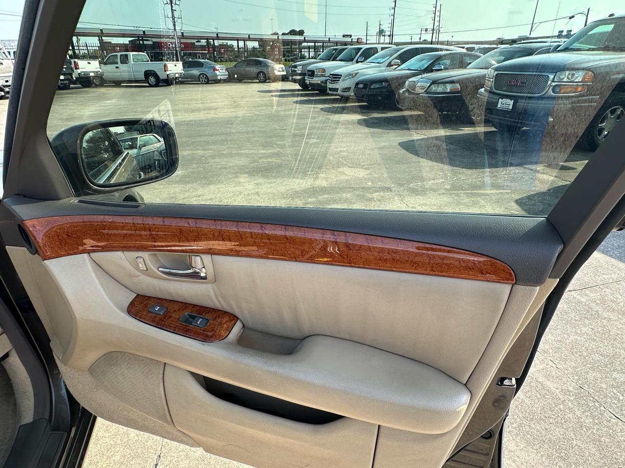 Lexus LS 430 Sedan 2004