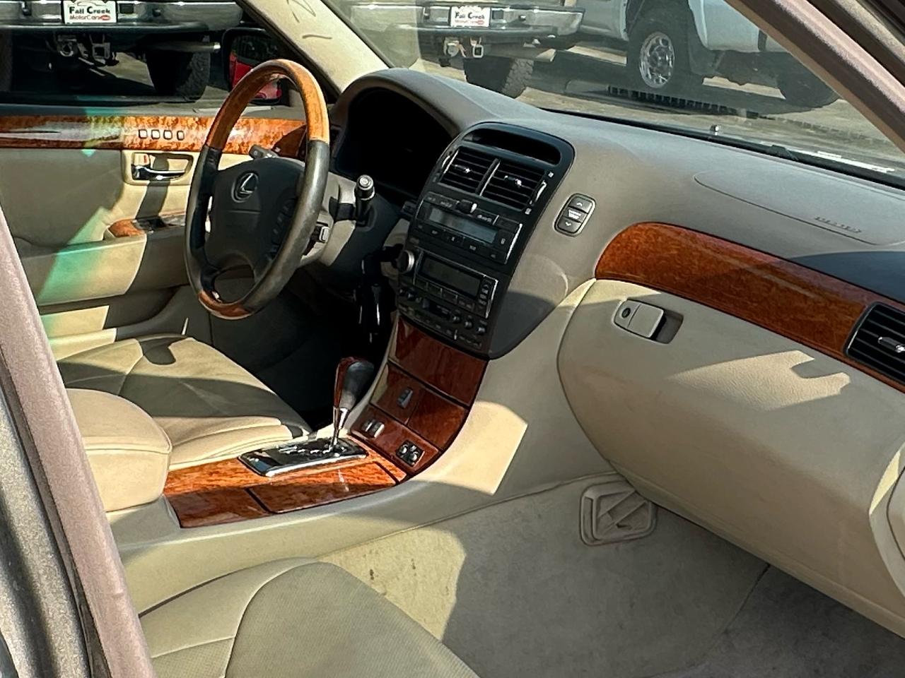 Lexus LS 430 Sedan 2004