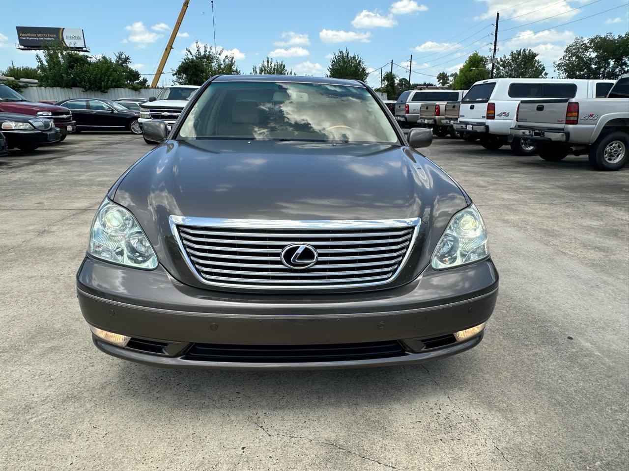 Lexus LS 430 Sedan 2004
