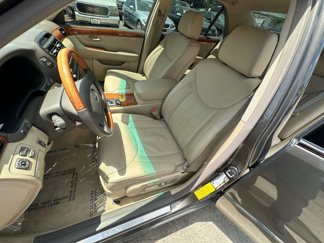 Lexus LS 430 Sedan 2004