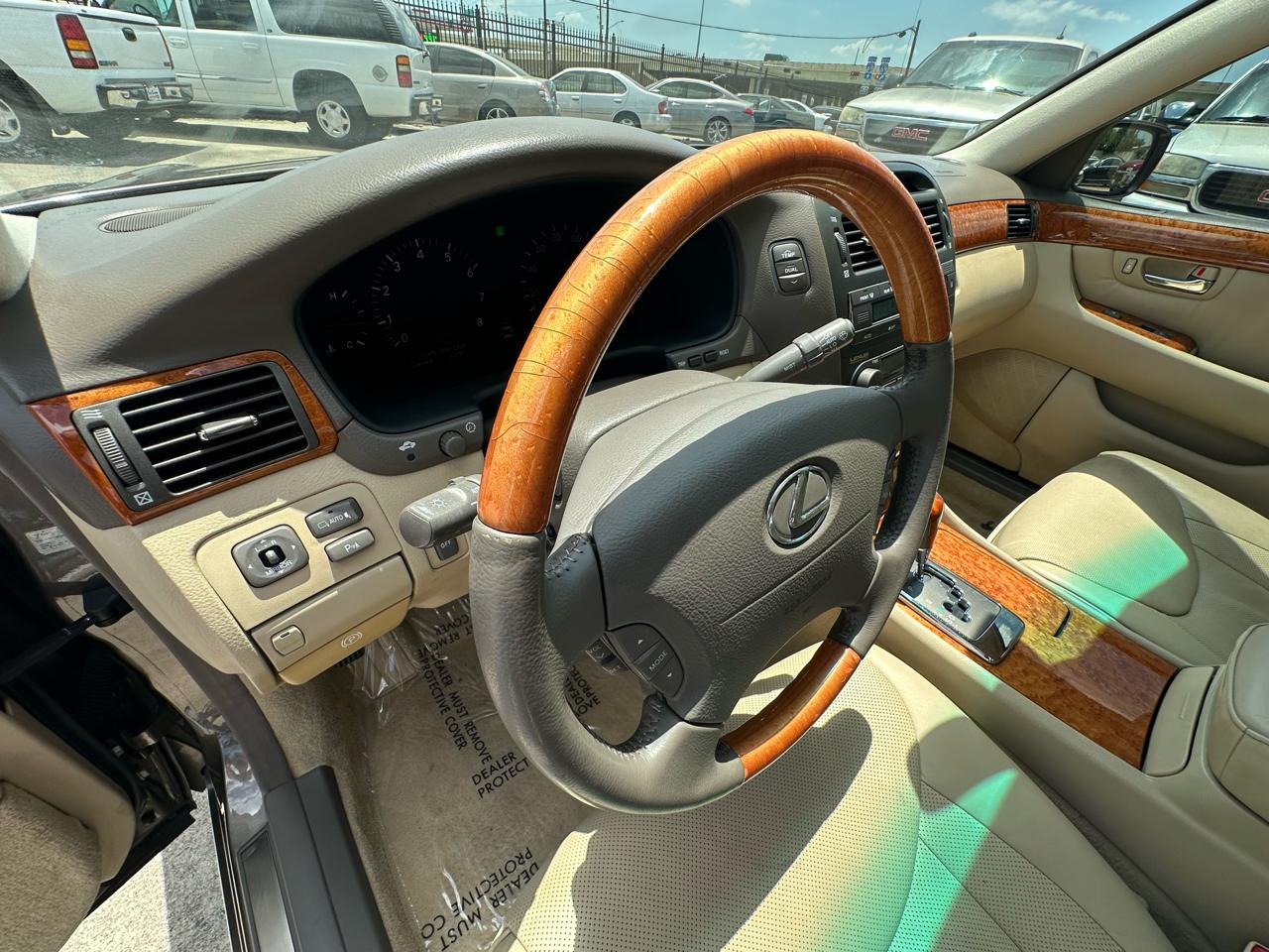 Lexus LS 430 Sedan 2004