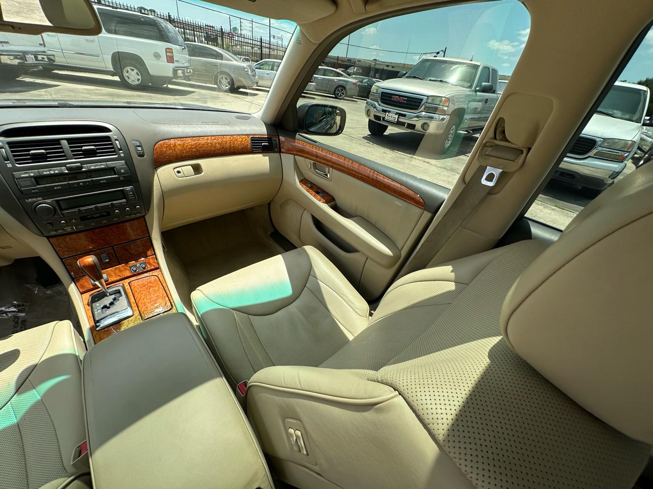 Lexus LS 430 Sedan 2004