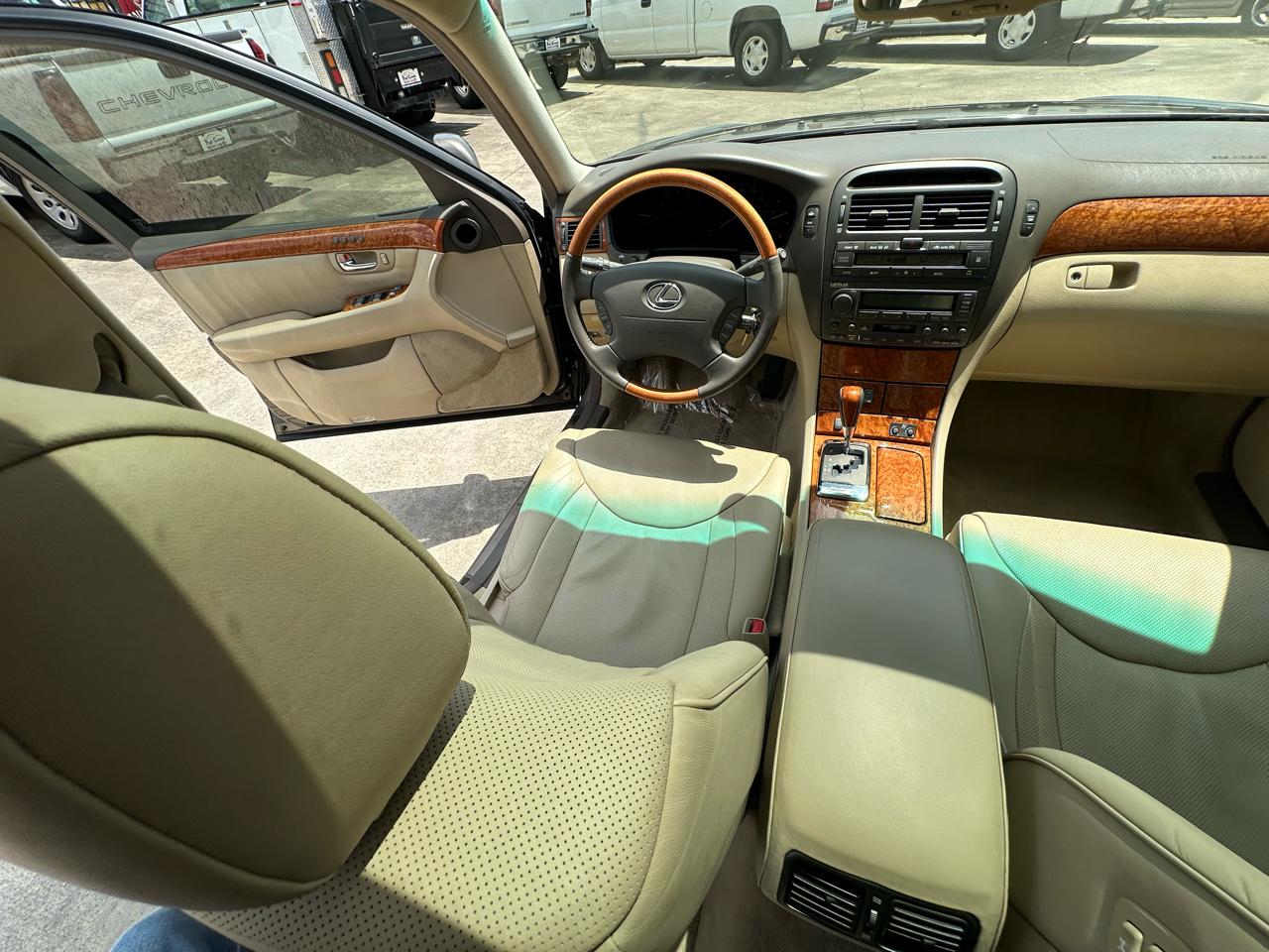 Lexus LS 430 Sedan 2004