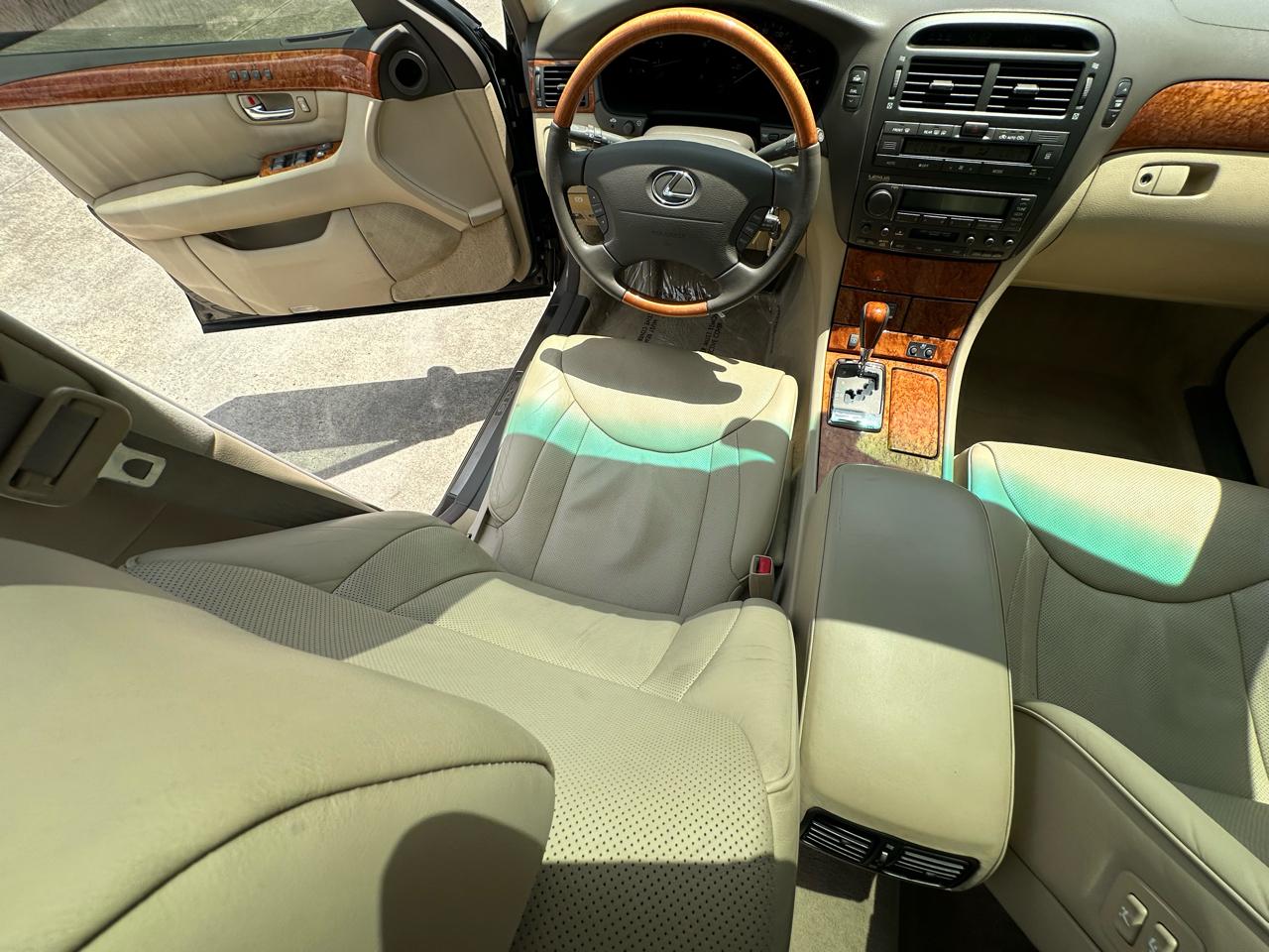 Lexus LS 430 Sedan 2004