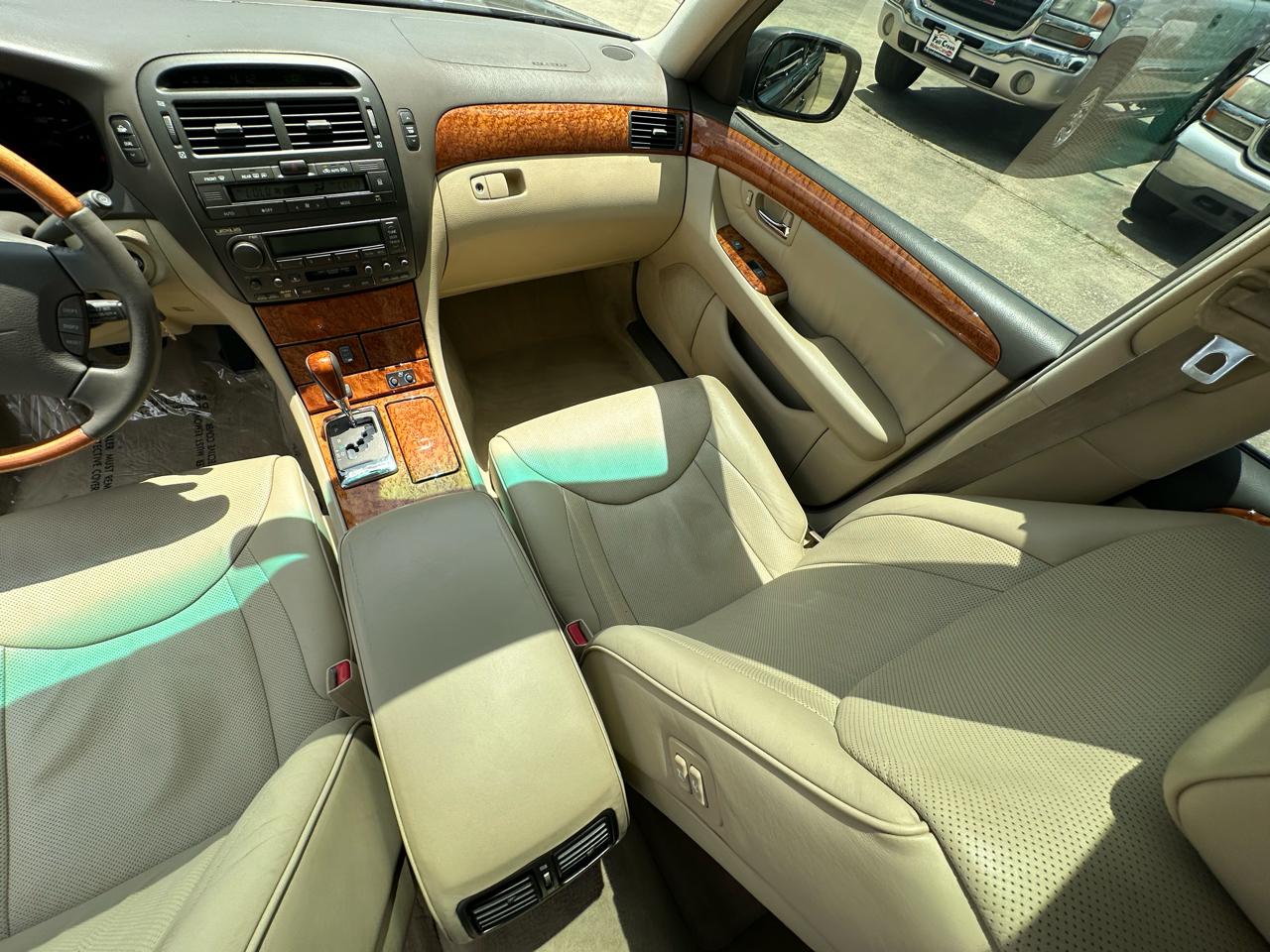 Lexus LS 430 Sedan 2004