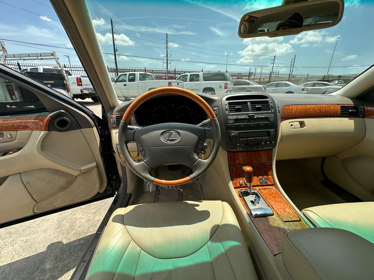 Lexus LS 430 Sedan 2004