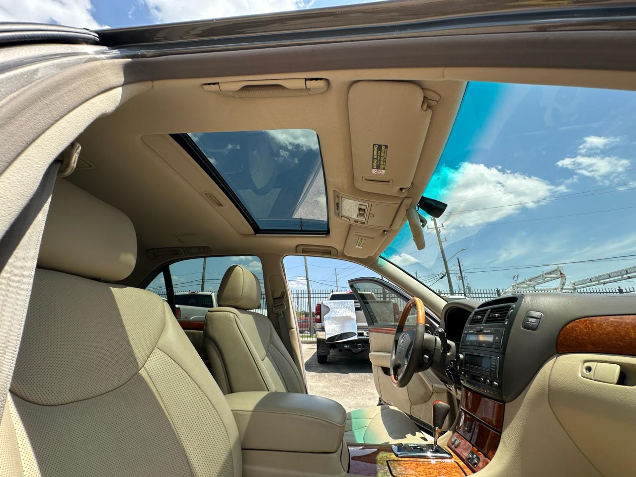 Lexus LS 430 Sedan 2004