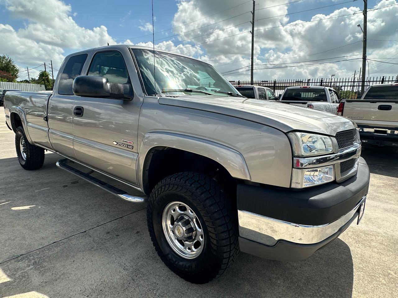 Chevrolet Silverado 2500HD LS Ext. Cab Long Bed 4WD 2003