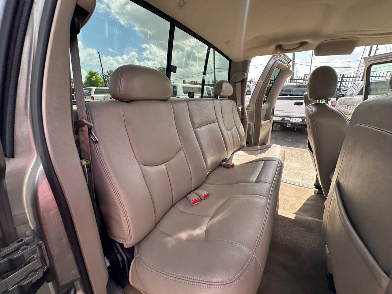 Chevrolet Silverado 2500HD LS Ext. Cab Long Bed 4WD 2003