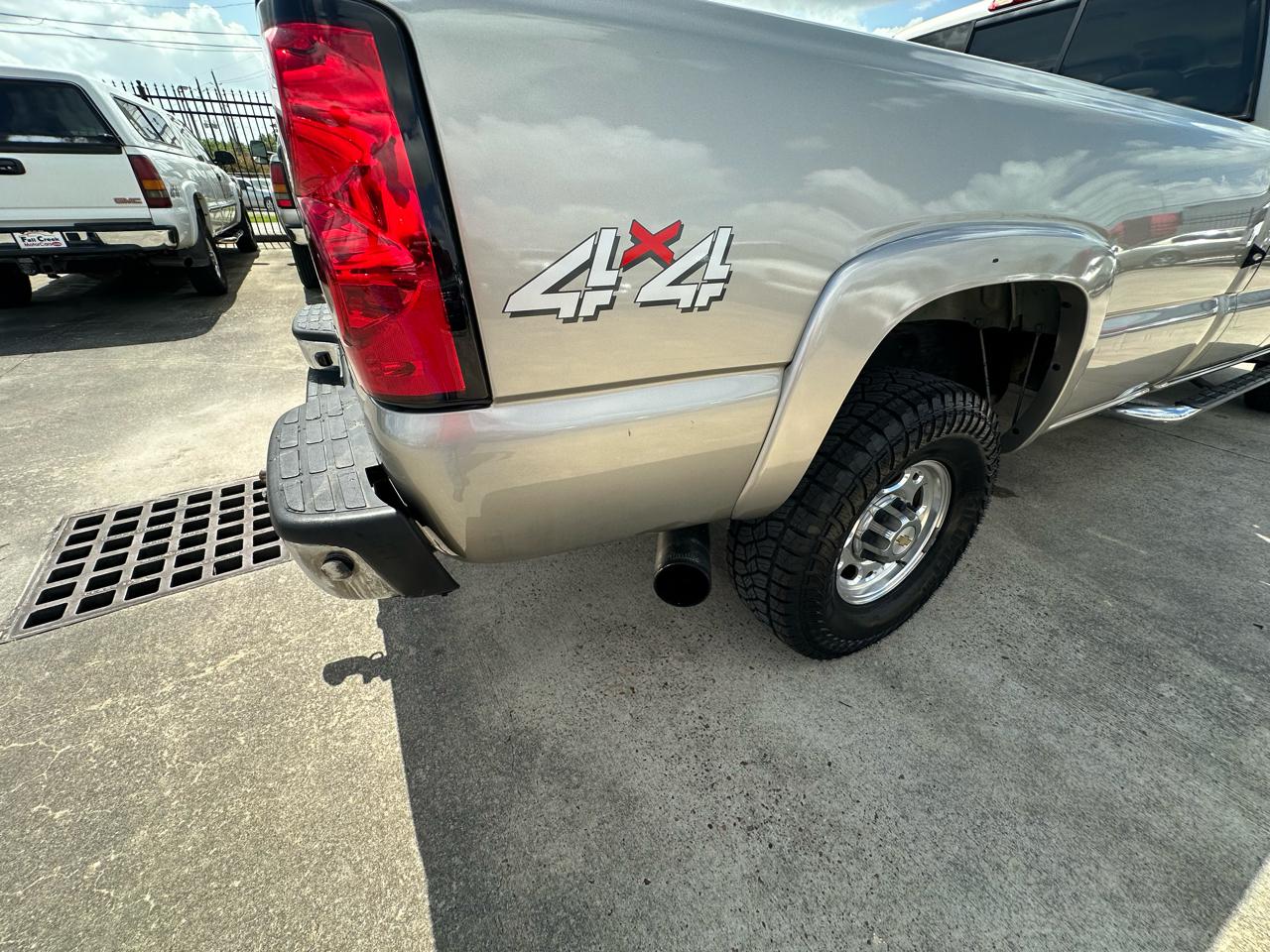 Chevrolet Silverado 2500HD LS Ext. Cab Long Bed 4WD 2003