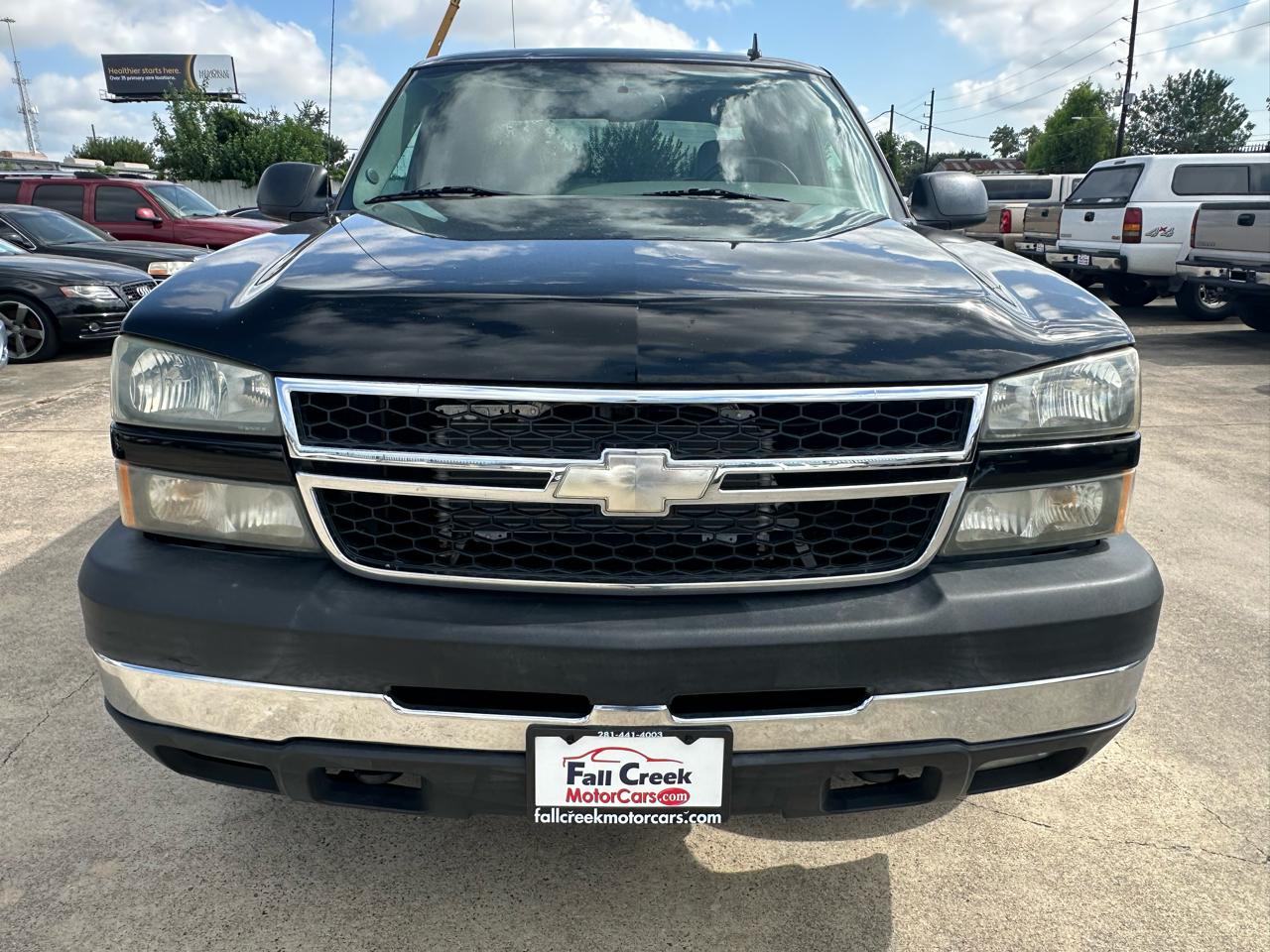 Chevrolet Silverado 2500HD LT Crew Cab Short Bed 4WD 2006