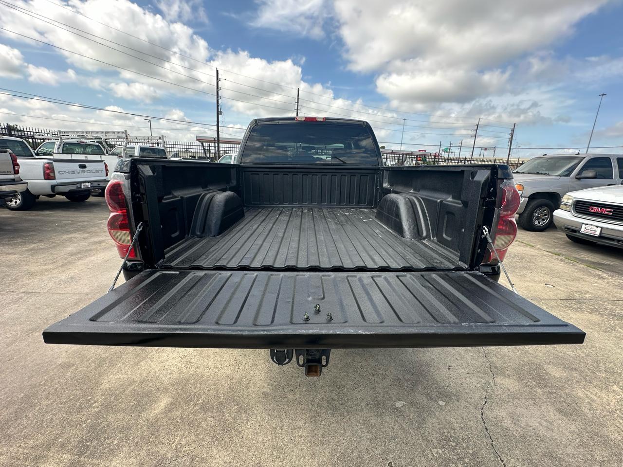 Chevrolet Silverado 2500HD LT Crew Cab Short Bed 4WD 2006
