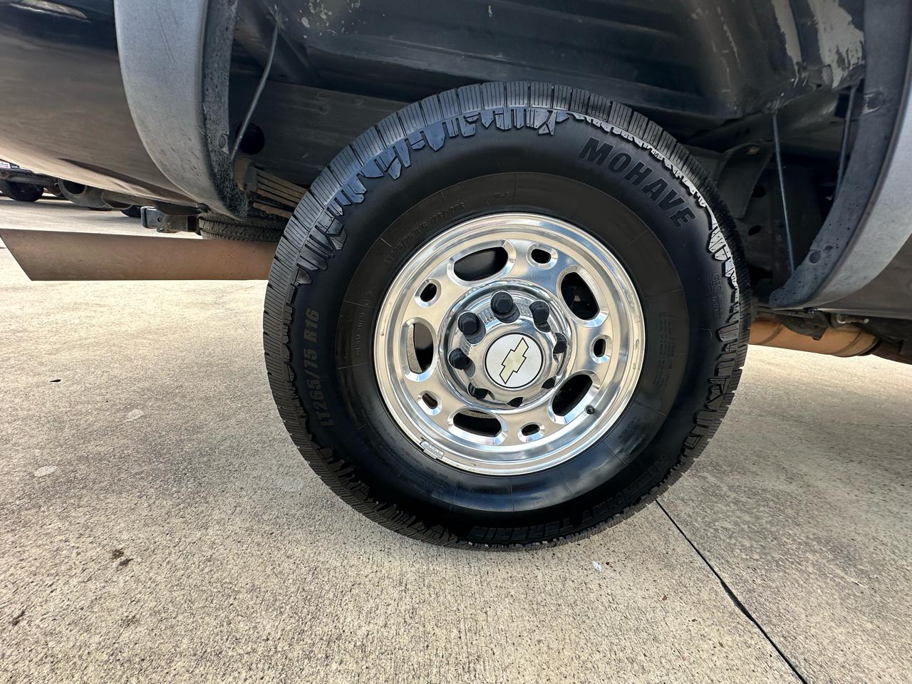 Chevrolet Silverado 2500HD LT Crew Cab Short Bed 4WD 2006