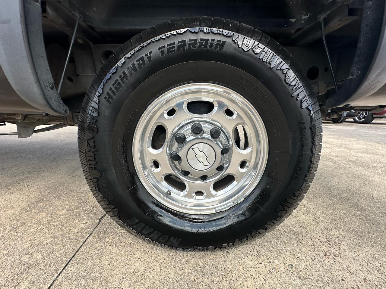 Chevrolet Silverado 2500HD LT Crew Cab Short Bed 4WD 2006