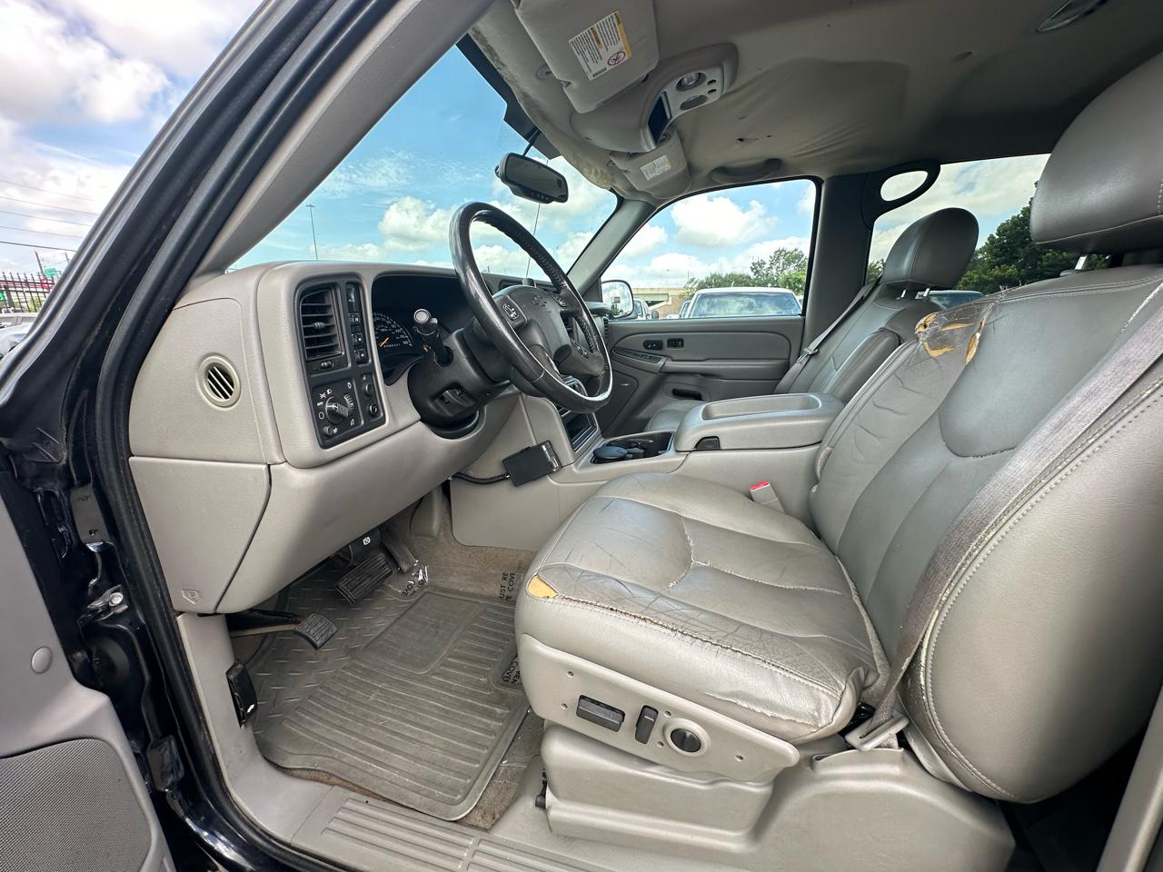 Chevrolet Silverado 2500HD LT Crew Cab Short Bed 4WD 2006