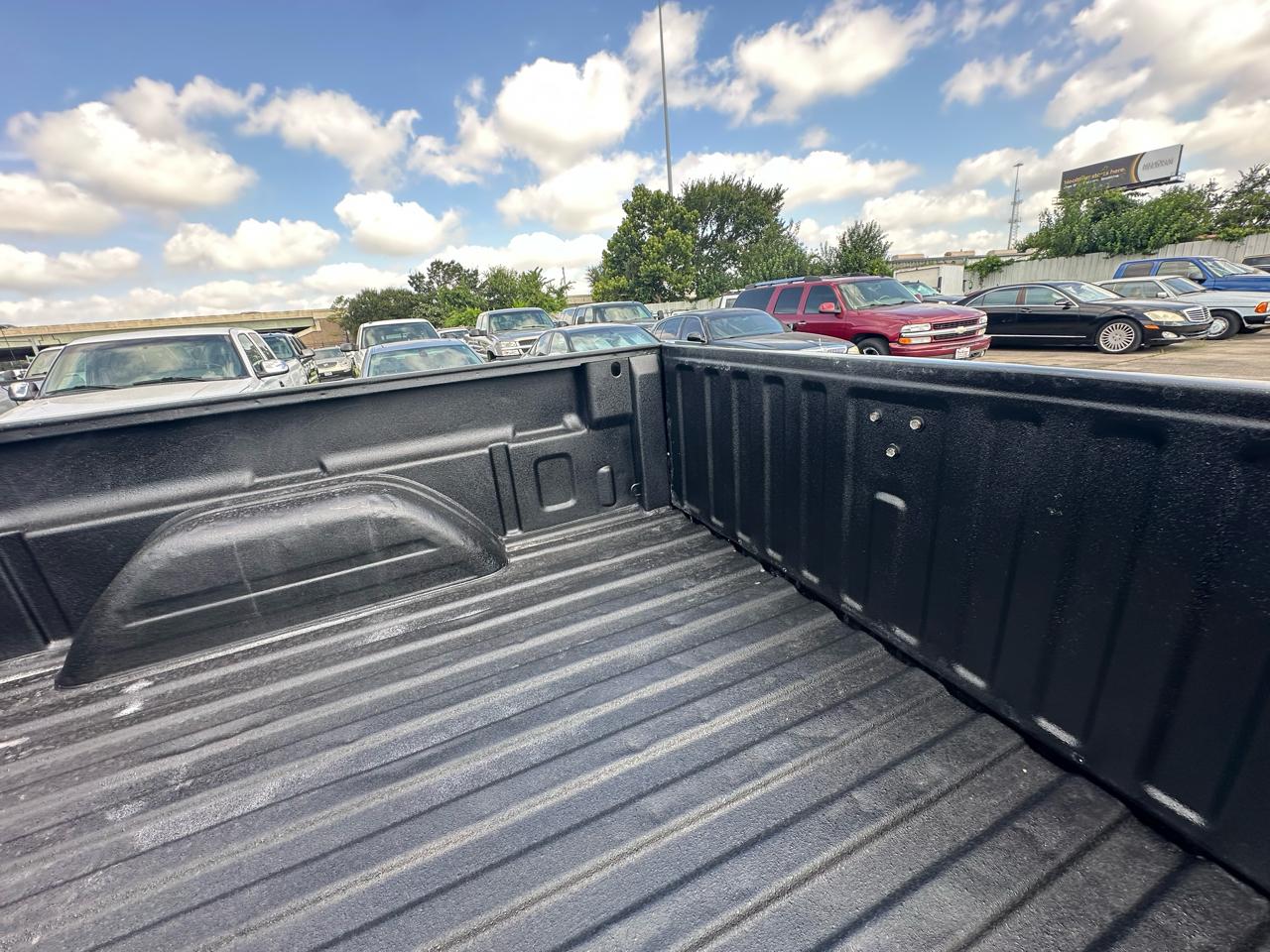 Chevrolet Silverado 2500HD LT Crew Cab Short Bed 4WD 2006