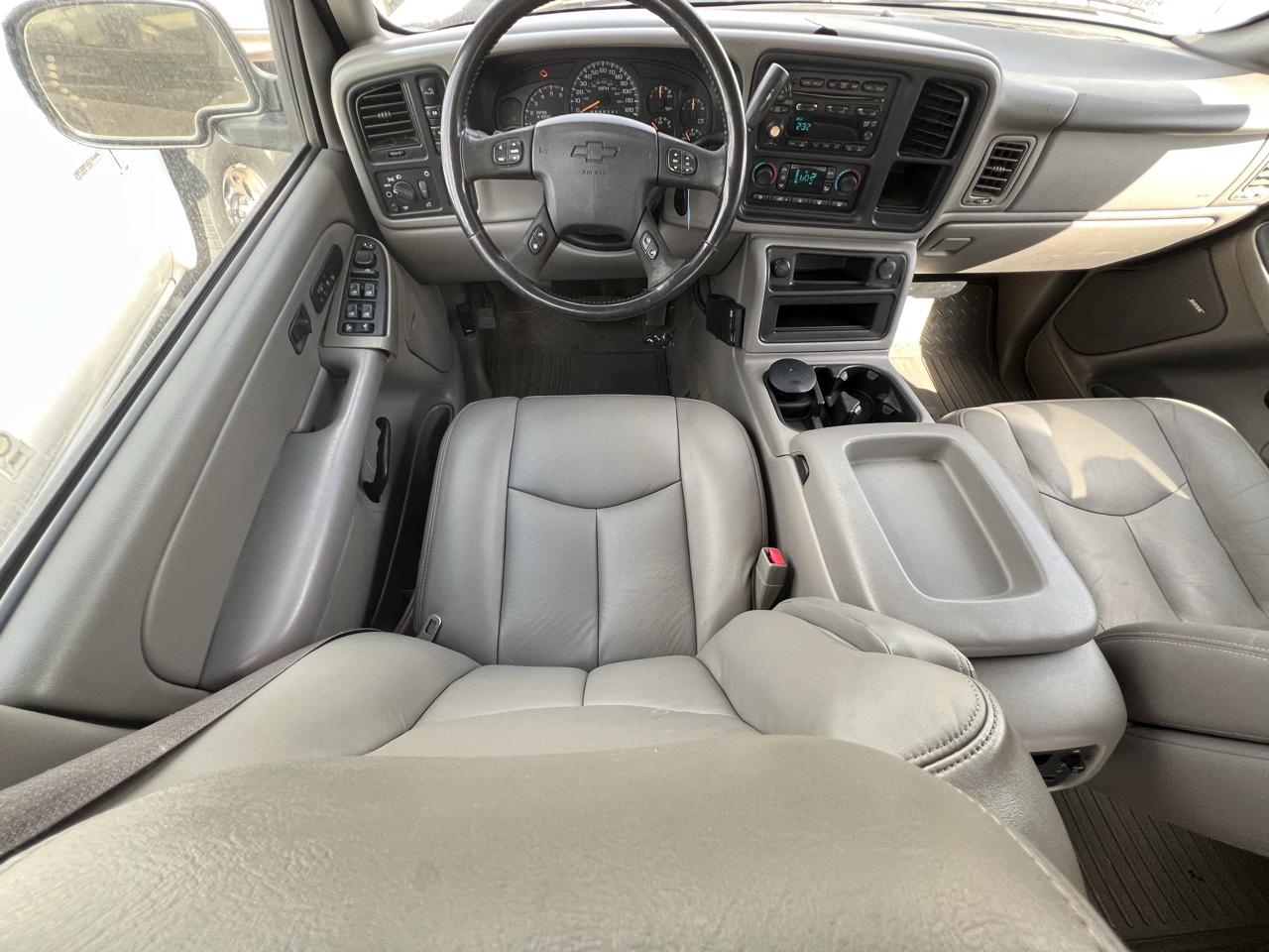 Chevrolet Silverado 2500HD LT Crew Cab Short Bed 4WD 2006