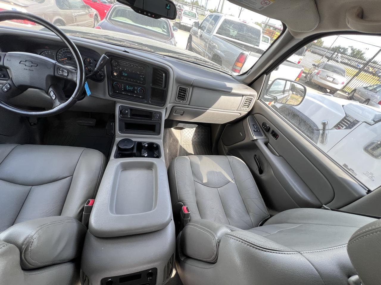 Chevrolet Silverado 2500HD LT Crew Cab Short Bed 4WD 2006