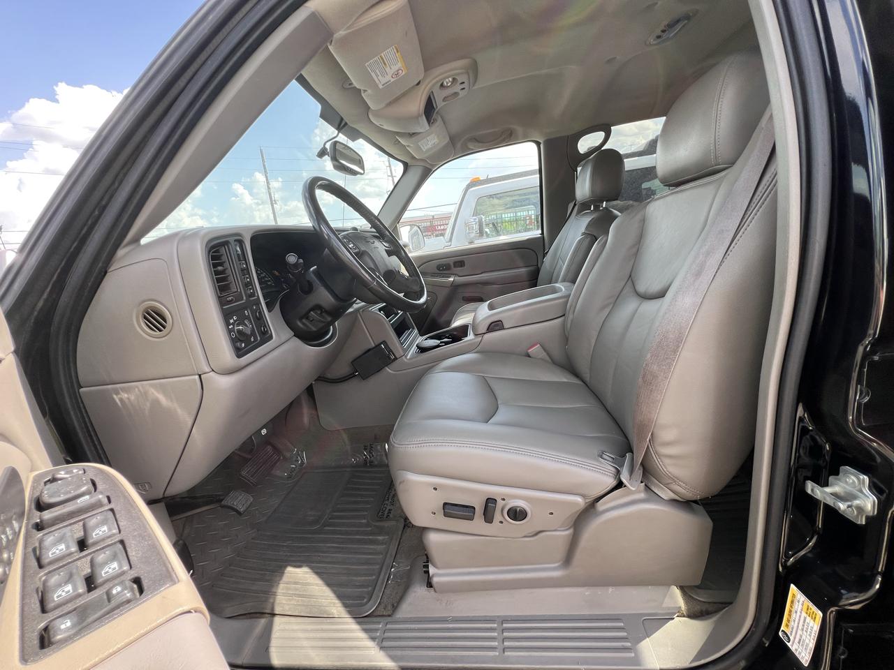 Chevrolet Silverado 2500HD LT Crew Cab Short Bed 4WD 2006