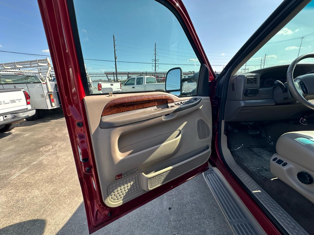 Ford Excursion Limited 4WD 2001