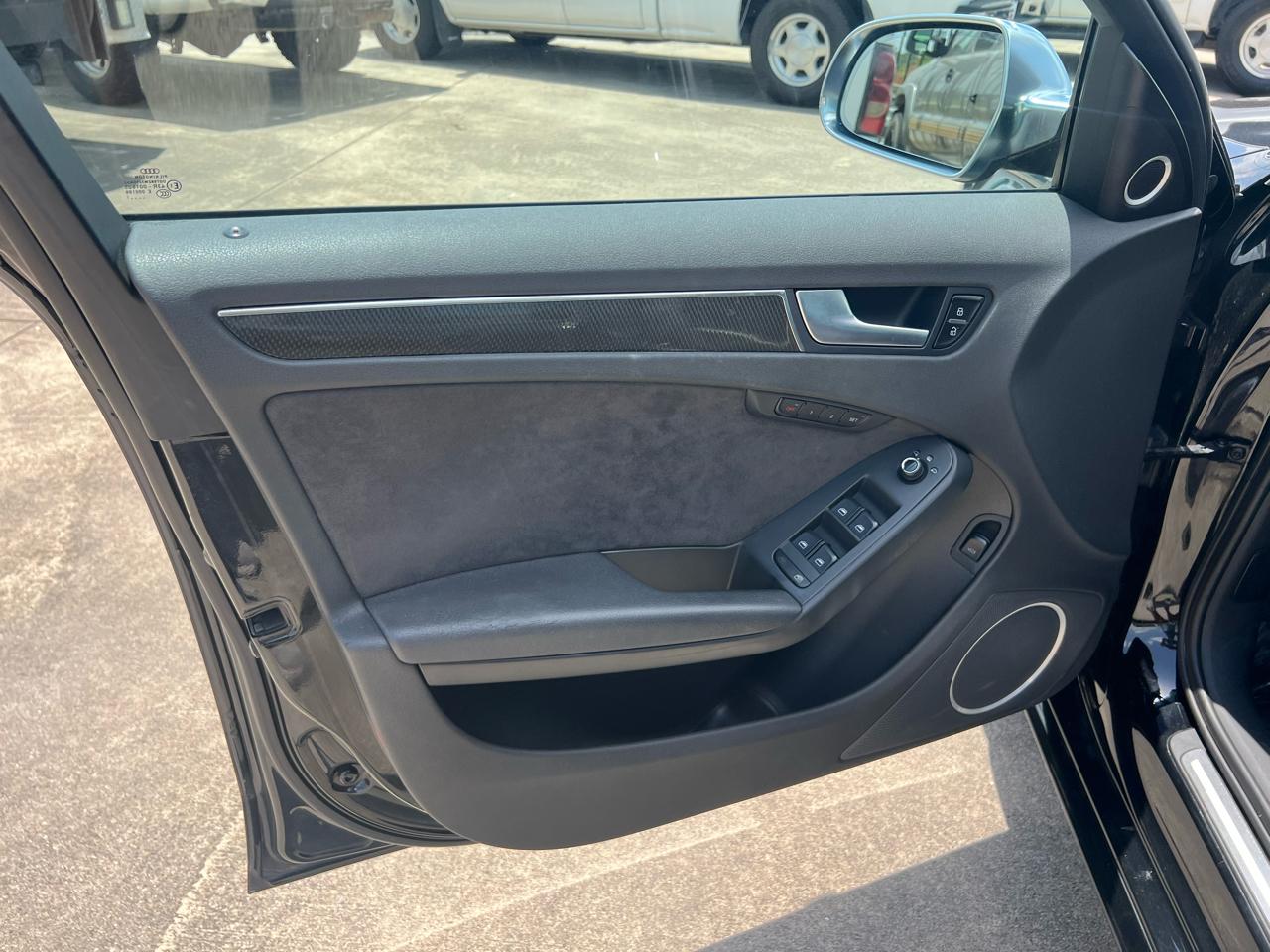 Audi S4 Prestige 4D Sedan Qtro 3.0T 2011