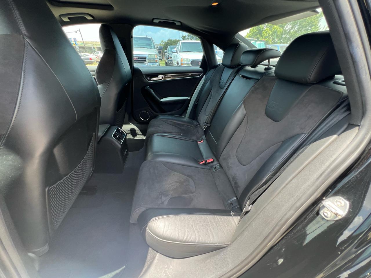 Audi S4 Prestige 4D Sedan Qtro 3.0T 2011