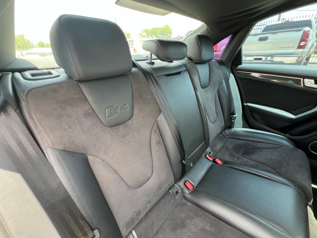 Audi S4 Prestige 4D Sedan Qtro 3.0T 2011